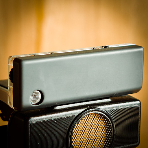 76 Polaroid SX 70 La révolution instantanée - Musée de l